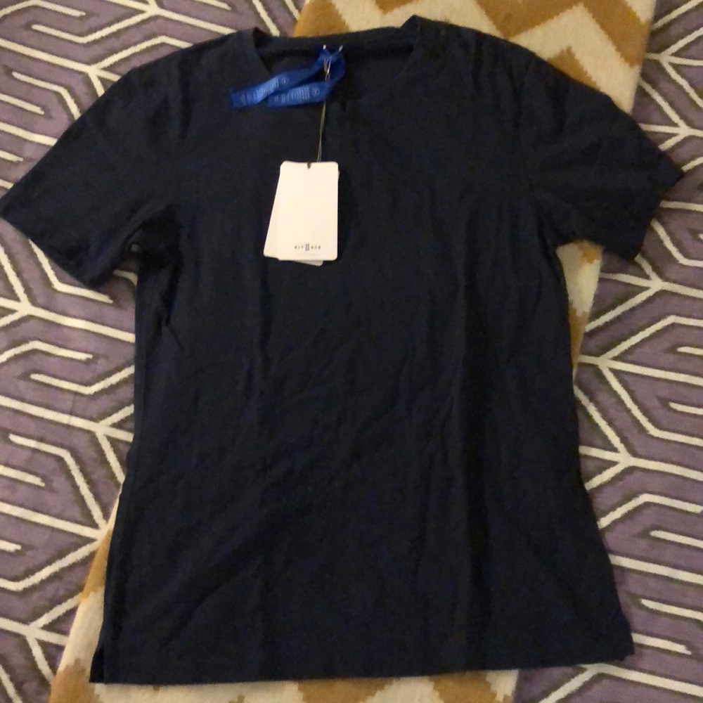 Navy Men’s Kit and Ace T Shirt NWT